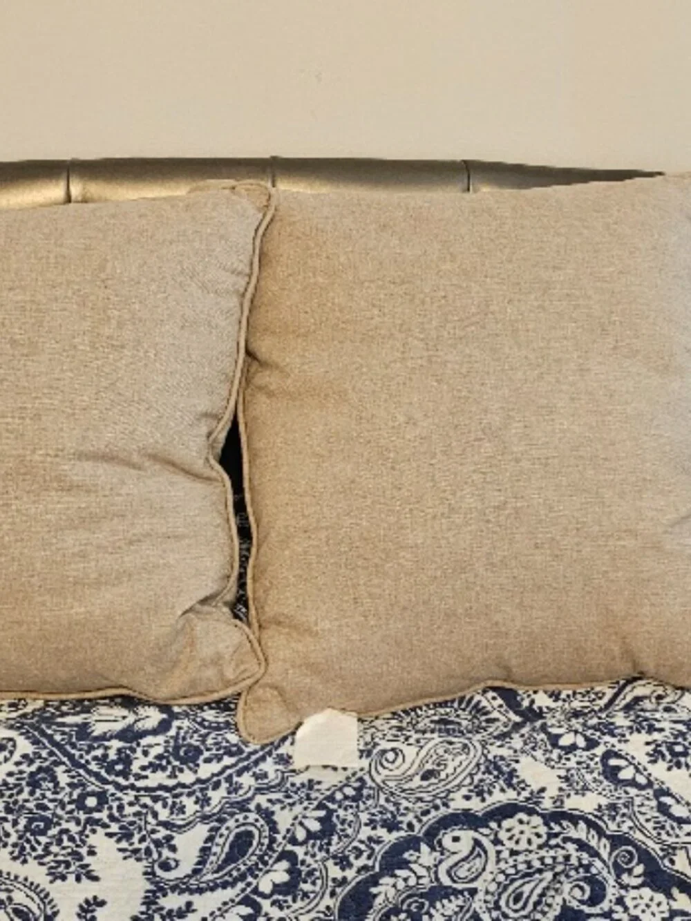 2 Down Filled Pillow Pillows Off White Knitted Pumpkin Pumpkins Autumn Fall EUC